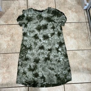 Sanctuary dress, size medium, cotton material.